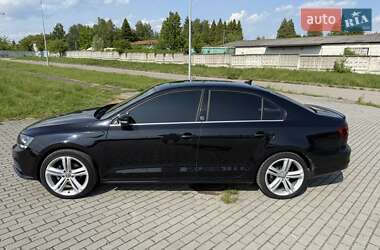 Седан Volkswagen Jetta 2017 в Львові