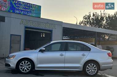 Седан Volkswagen Jetta 2010 в 