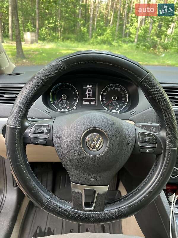 Седан Volkswagen Jetta 2013 в Рожище