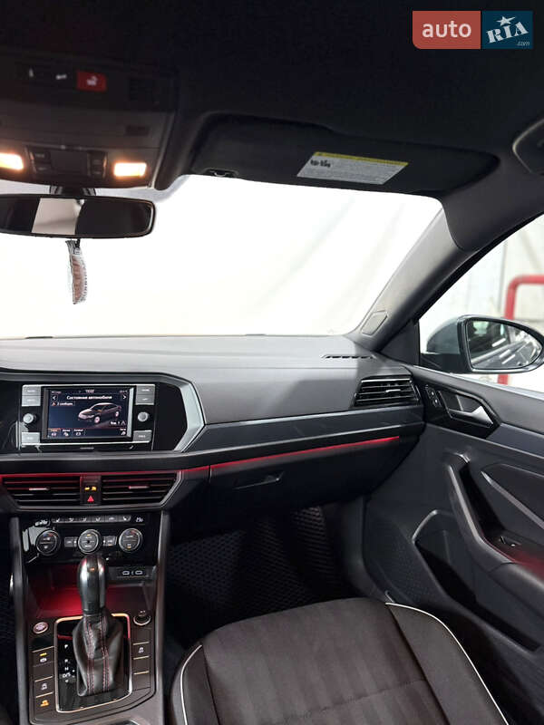 Седан Volkswagen Jetta 2019 в Одессе