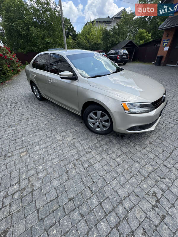 Седан Volkswagen Jetta 2013 в Житомире