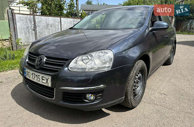 Седан Volkswagen Jetta 2006 в Мукачевому