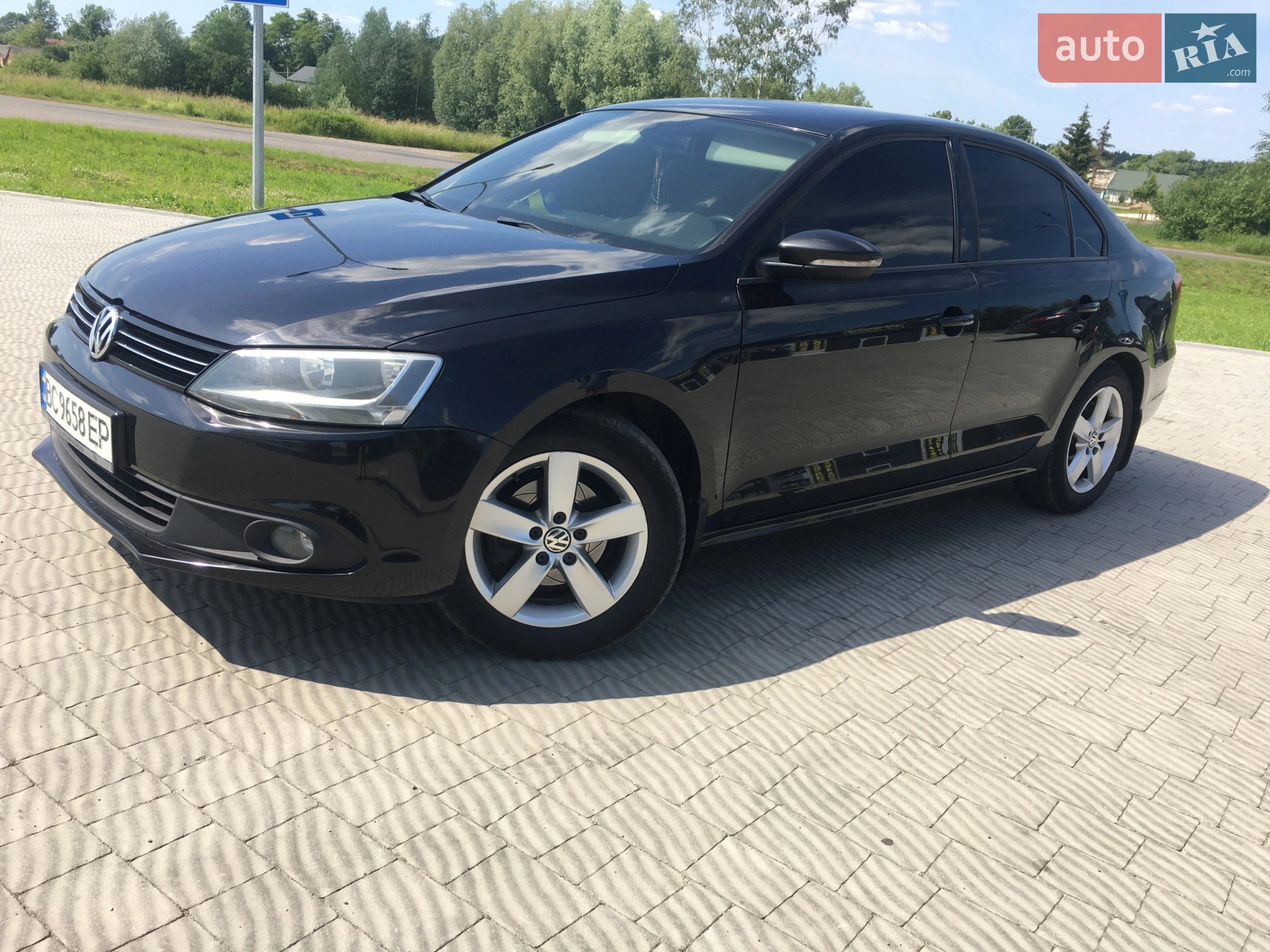 2012 Volkswagen Jetta - фото 1