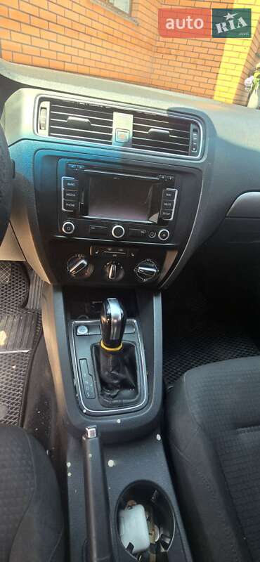 Седан Volkswagen Jetta 2015 в Луцке фото 8 Седан Volkswagen Jetta 2015 в Луцке