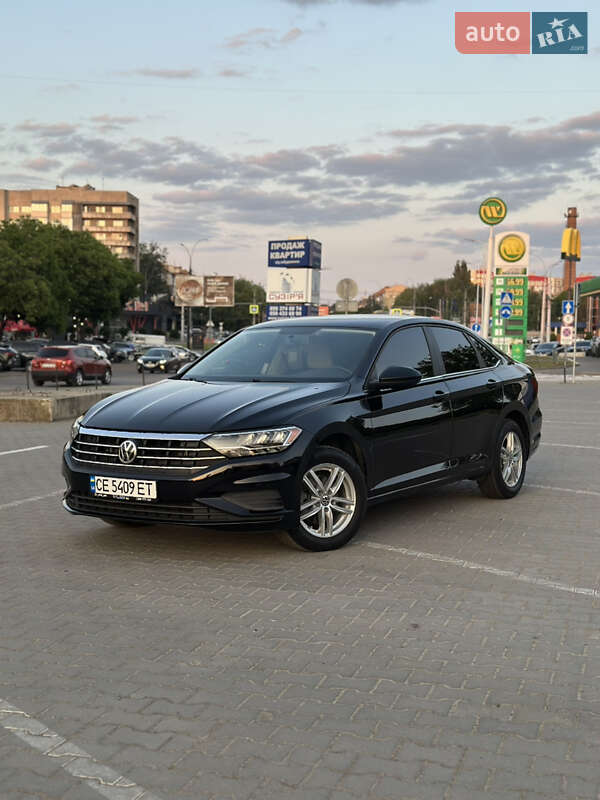 Седан Volkswagen Jetta 2020 в Черновцах
