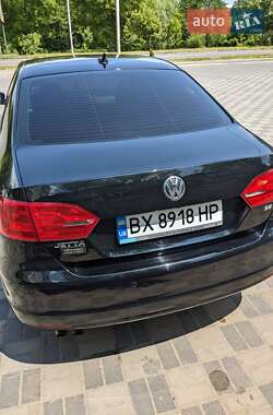 Седан Volkswagen Jetta 2014 в 