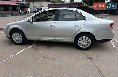 Седан Volkswagen Jetta 2005 в Чернігові