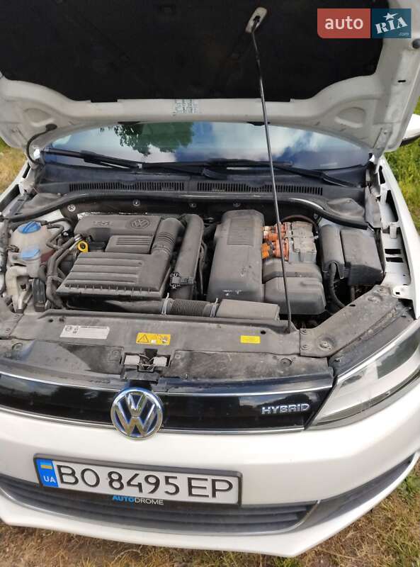 Седан Volkswagen Jetta 2012 в Тернополі