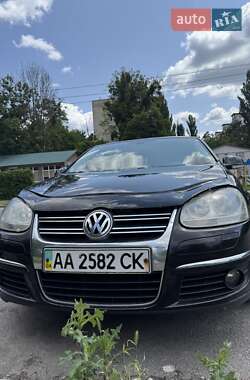 Седан Volkswagen Jetta 2006 в Киеве