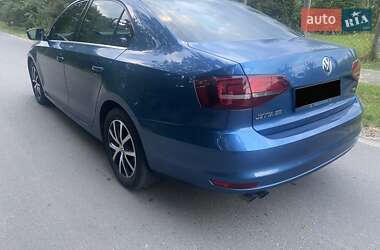 Седан Volkswagen Jetta 2017 в 