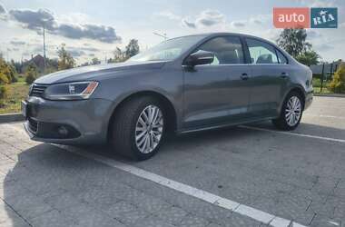 Седан Volkswagen Jetta 2014 в 