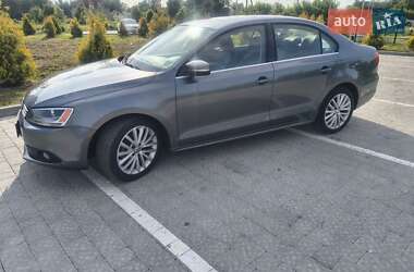Седан Volkswagen Jetta 2014 в 
