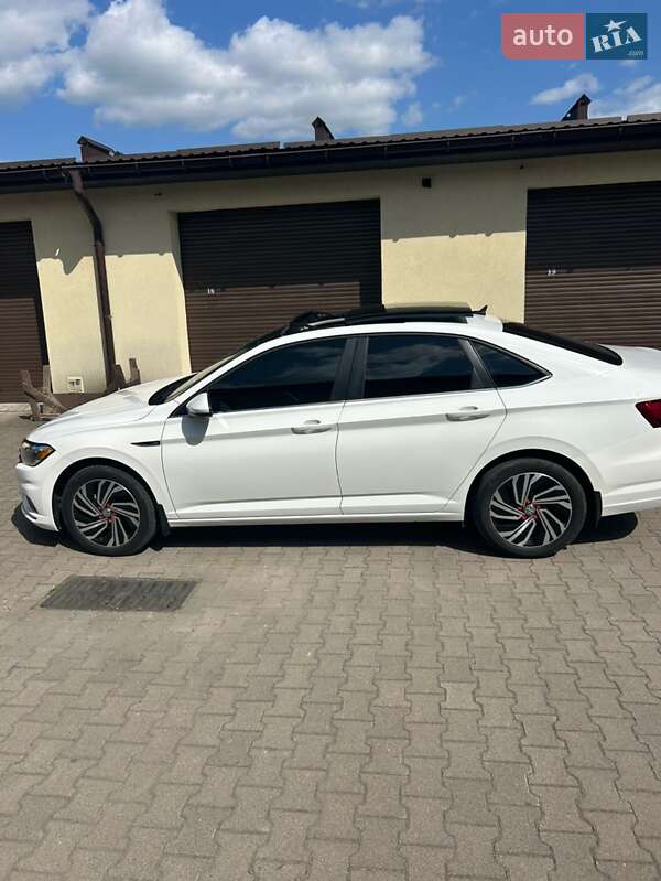 Седан Volkswagen Jetta 2021 в Хмельницком