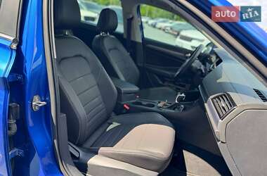 Седан Volkswagen Jetta 2023 в 