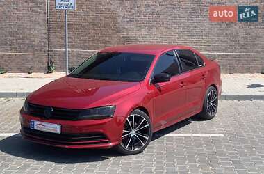 Седан Volkswagen Jetta 2016 в 