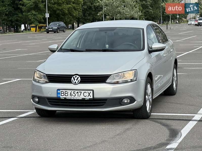 Седан Volkswagen Jetta 2011 в Киеве