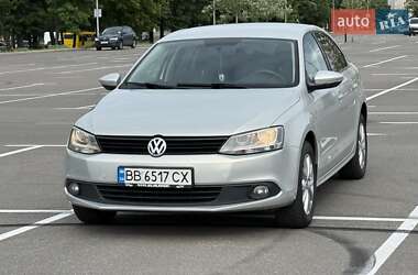 Седан Volkswagen Jetta 2011 в 