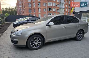 Седан Volkswagen Jetta 2008 в Тернополе