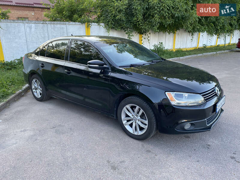 Седан Volkswagen Jetta 2013 в Житомире