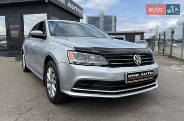 Седан Volkswagen Jetta 2015 в Киеве