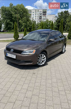 Седан Volkswagen Jetta 2011 в 