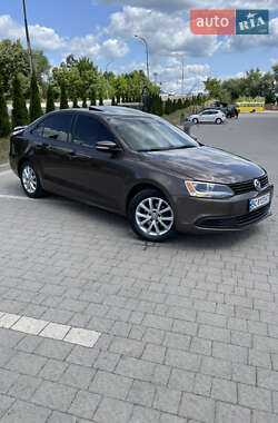 Седан Volkswagen Jetta 2011 в 