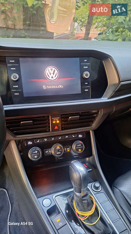 Седан Volkswagen Jetta 2018 в Харькове