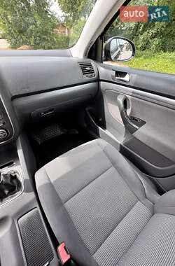Седан Volkswagen Jetta 2008 в 
