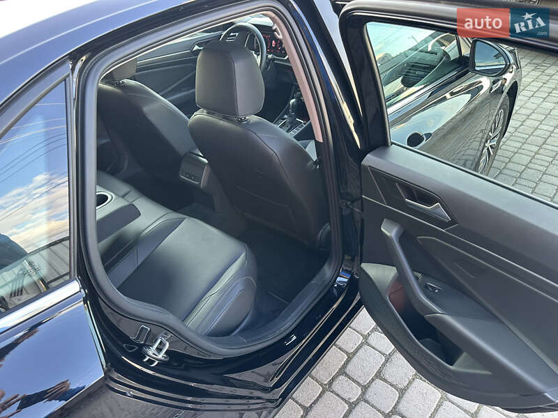 Седан Volkswagen Jetta 2019 в Білогородці