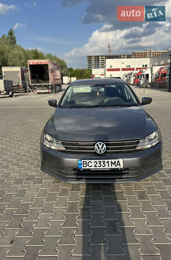 Седан Volkswagen Jetta 2017 в 