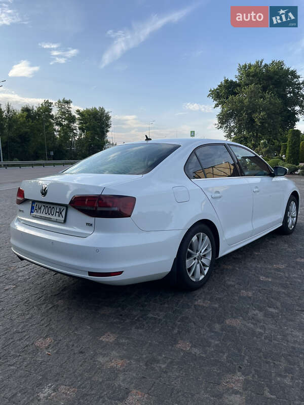 Седан Volkswagen Jetta 2016 в Житомире