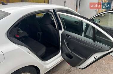 Седан Volkswagen Jetta 2016 в 