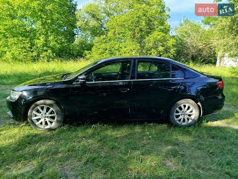 Седан Volkswagen Jetta 2013 в Мурованых Куриловцах