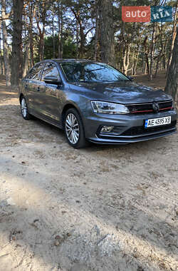 Седан Volkswagen Jetta 2014 в Дніпрі