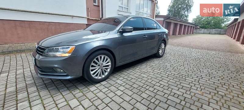 Седан Volkswagen Jetta 2014 в Івано-Франківську