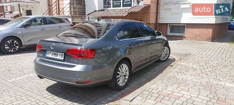 Седан Volkswagen Jetta 2014 в Івано-Франківську