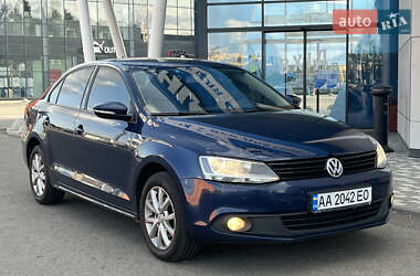 Седан Volkswagen Jetta 2012 в Києві