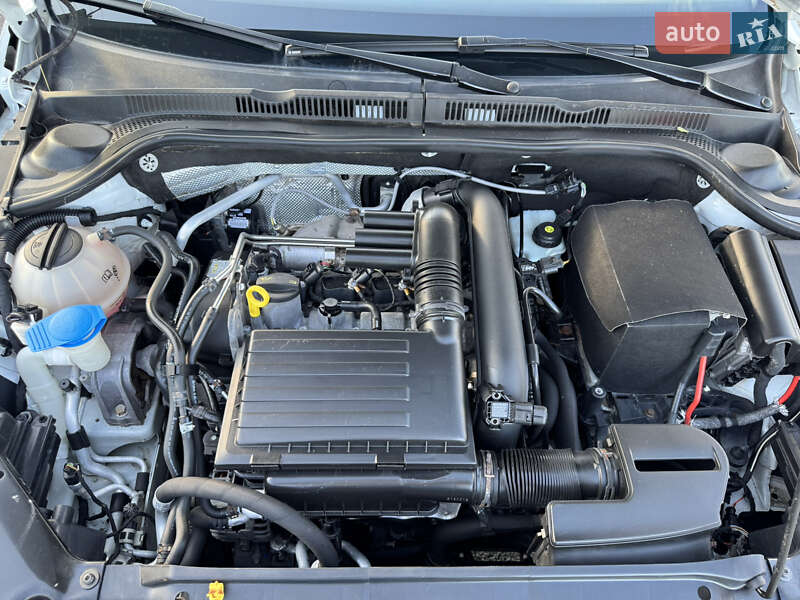 Седан Volkswagen Jetta 2016 в Кривому Розі