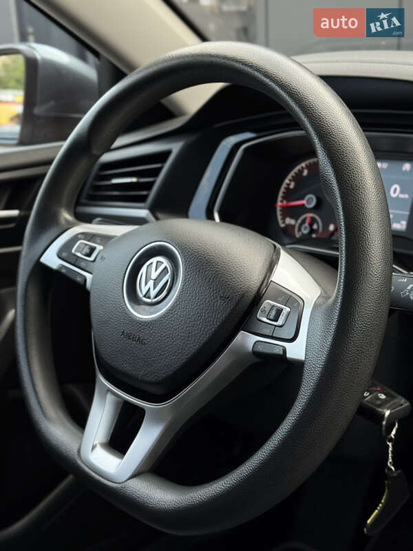 Седан Volkswagen Jetta 2018 в Кривому Розі