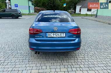 Седан Volkswagen Jetta 2014 в 