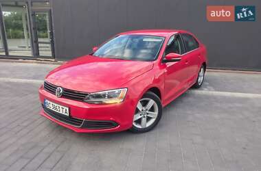 Седан Volkswagen Jetta 2013 в Львове