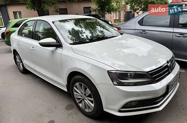 Седан Volkswagen Jetta 2016 в Житомире