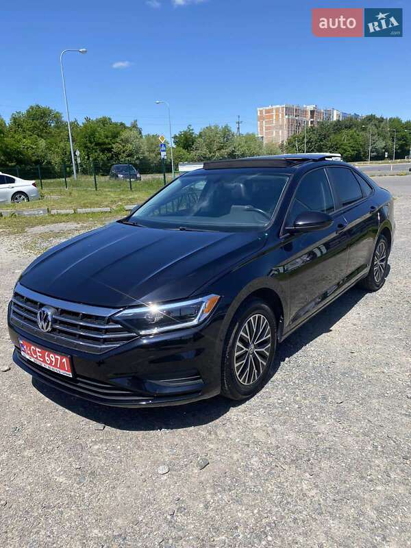 Седан Volkswagen Jetta 2019 в Львове