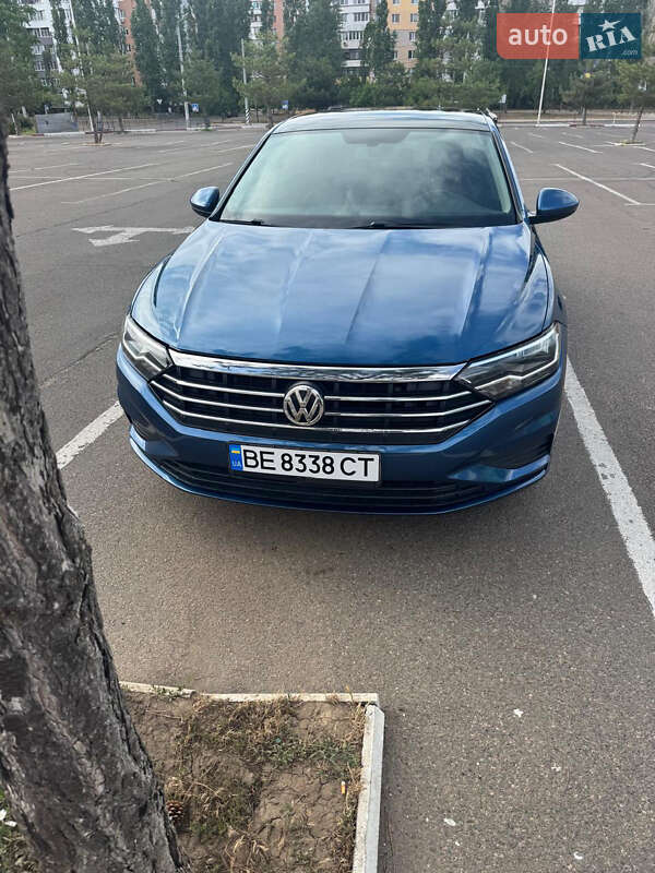Седан Volkswagen Jetta 2019 в Николаеве