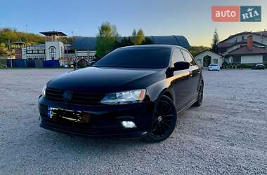 Седан Volkswagen Jetta 2015 в Днепре