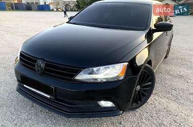 Седан Volkswagen Jetta 2015 в Дніпрі