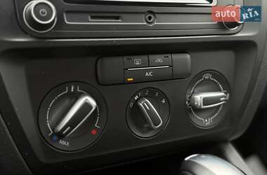 Седан Volkswagen Jetta 2016 в 