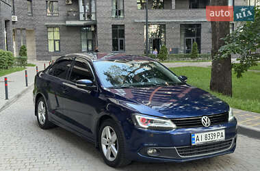 Седан Volkswagen Jetta 2011 в Киеве