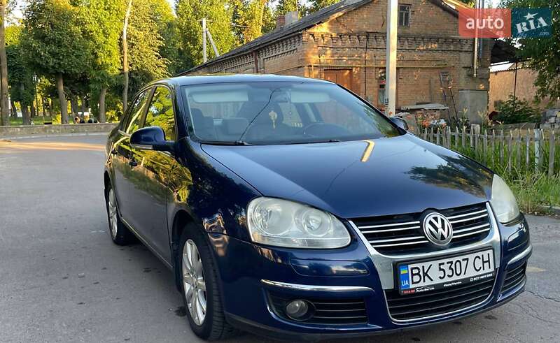Седан Volkswagen Jetta 2008 в Ровно