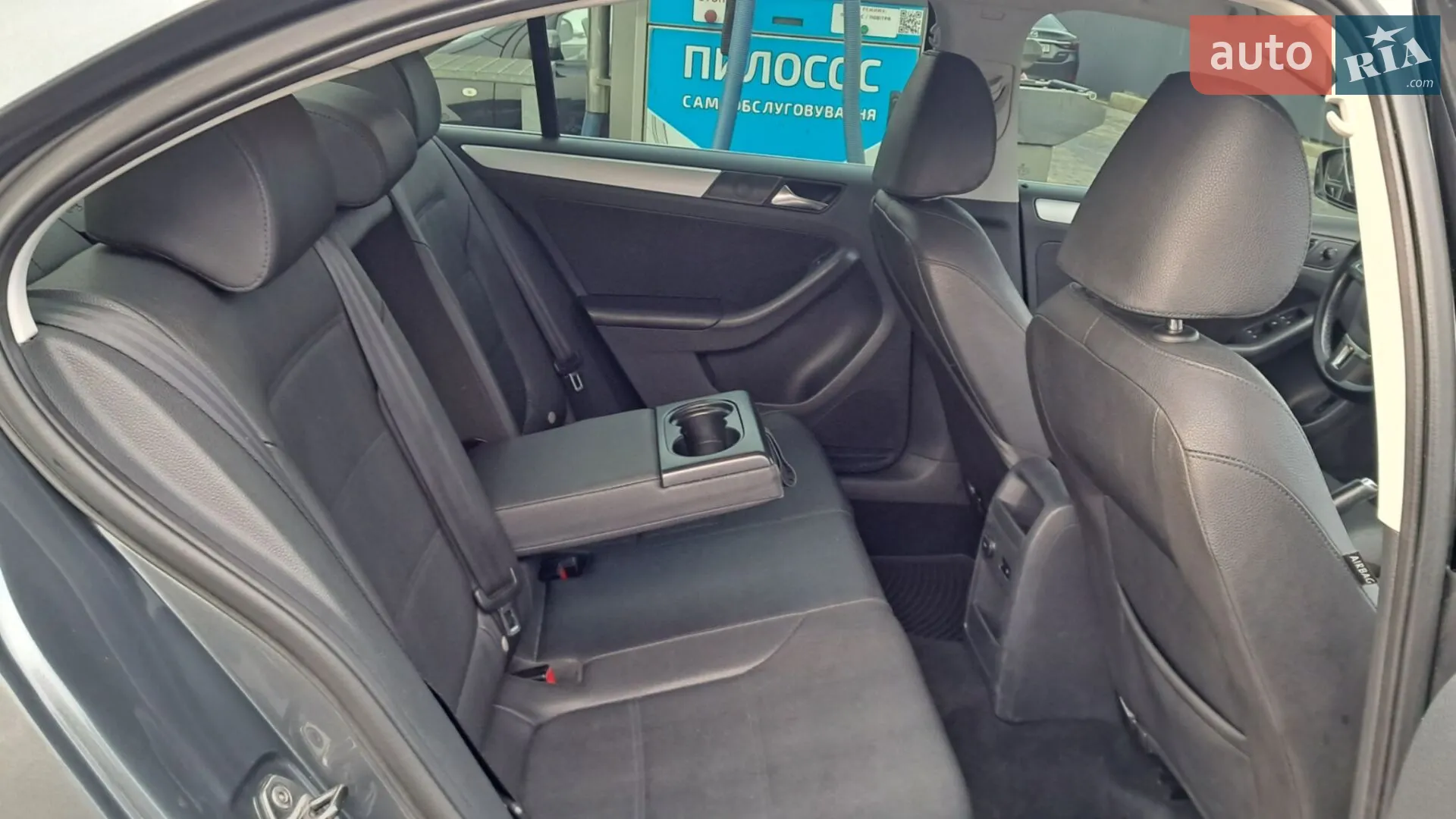 2011 Volkswagen Jetta - мініатюра 40
